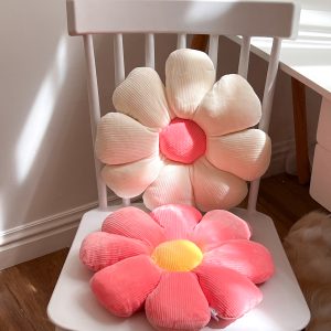 وسادة الوردة المجسمة - Daisy shaped pillow